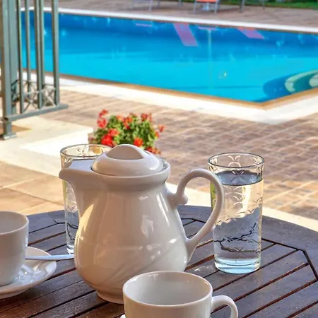 Villa Lefki *